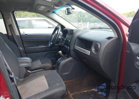 2014 Jeep Compass Sport из США, поврежденный, VIN 1C4NJCBA0ED666026